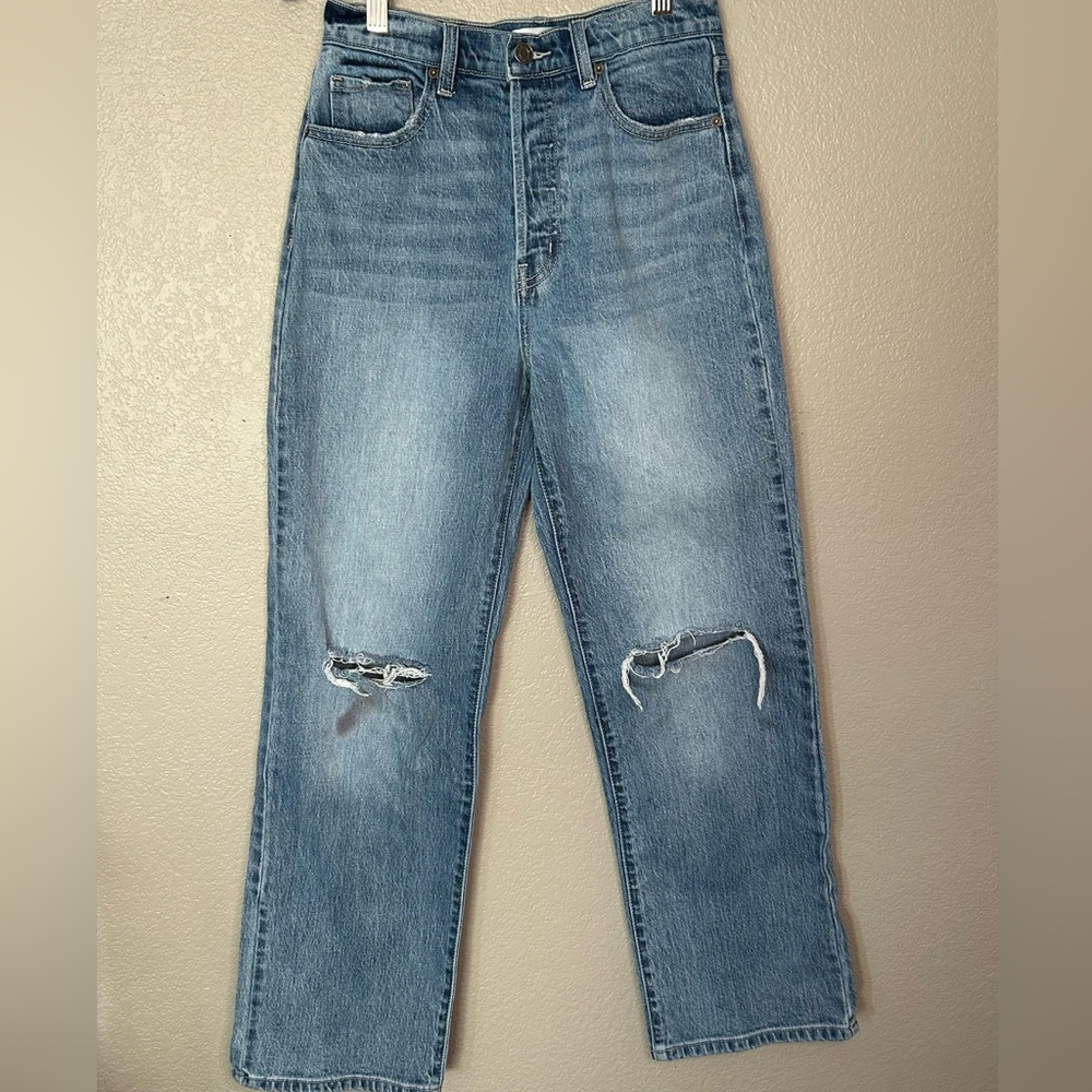 Cello Light Blue Straight Leg Distressed Jeans WV17900rS-M  Sz 5